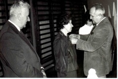 1989-odznaczenie-pani-polak-krzyzem-kawalerskim-odrodzenia